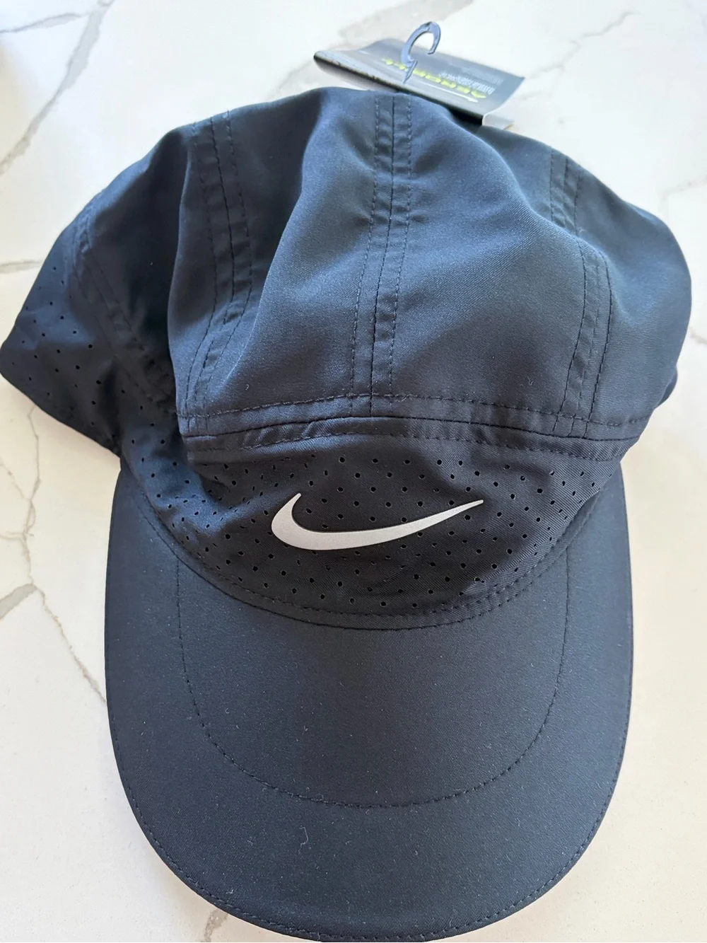 Nike Men’s Aerobill Black Dri-FIT Running Cap